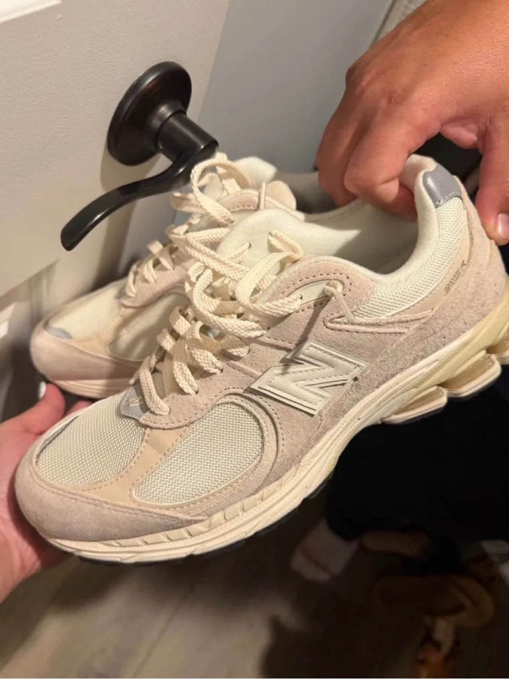 New Balance Women's Neutral Suede & Mesh Trainer in Beige and Cream